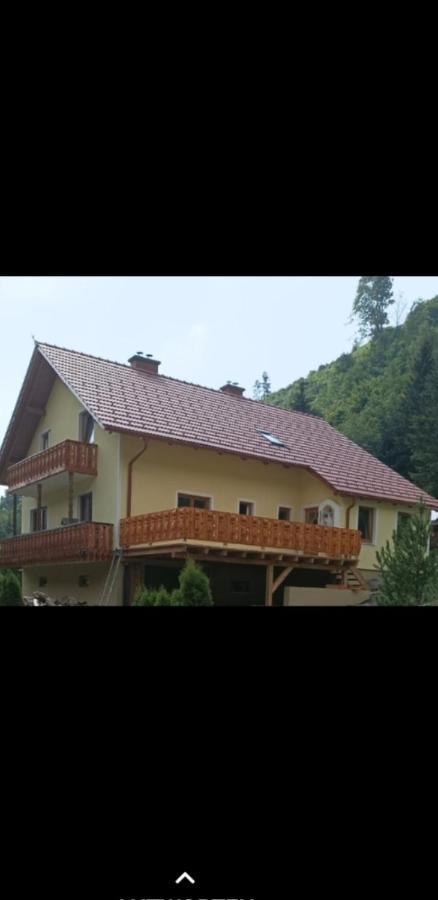 Ferienwohnung Anika Kleinlobming Экстерьер фото